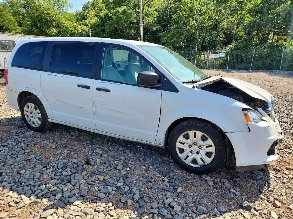 2019 DODGE GRAND CARAVAN SE 4