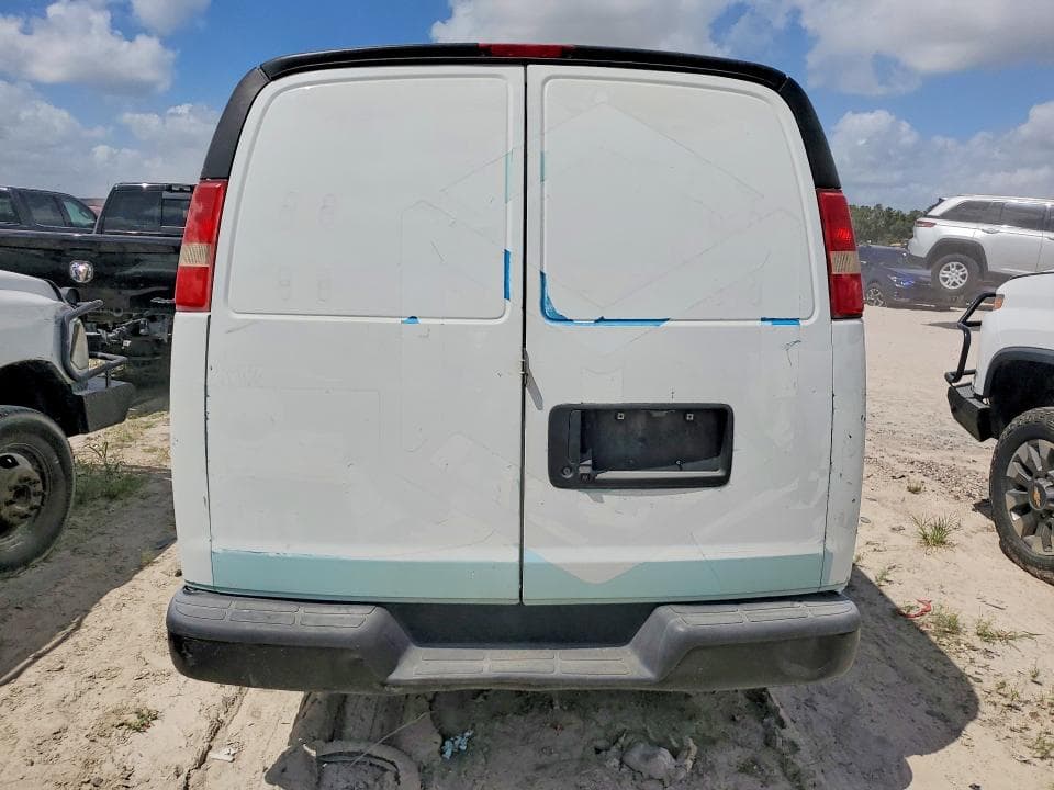 2017 CHEVROLET EXPRESS G3500 6