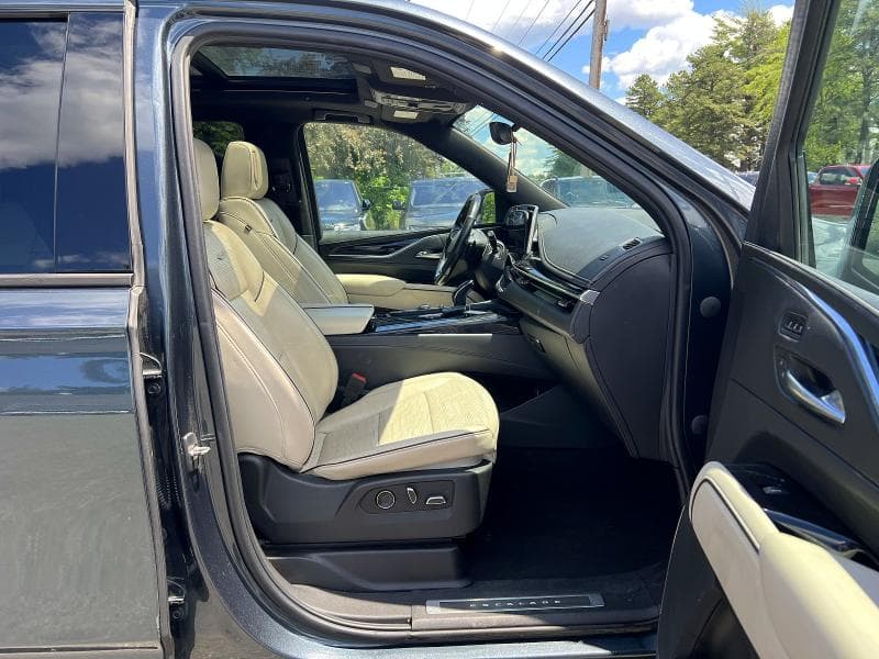 2021 CADILLAC ESCALADE SPORT SPORT 5