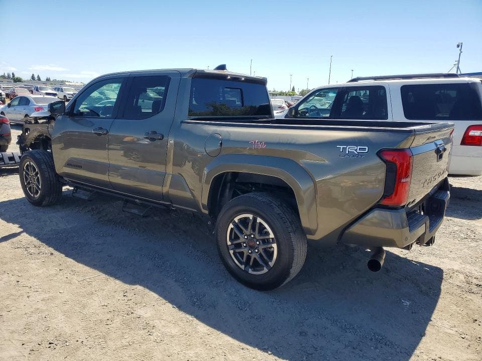 2025 TOYOTA TACOMA TRD SPORT 2
