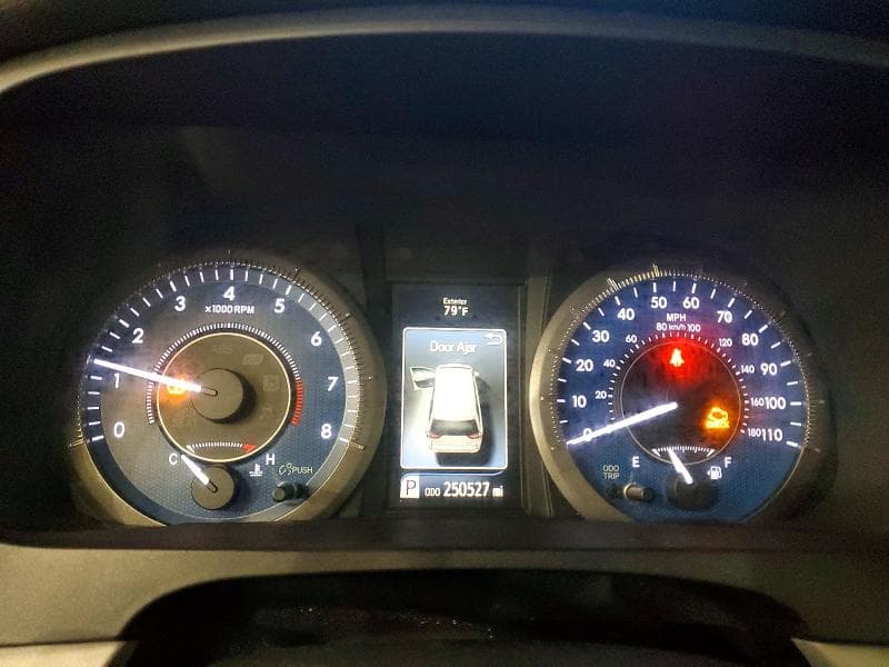 2017 TOYOTA SIENNA XLE 8-PASSENGER XLE 8-PASSENGER 10