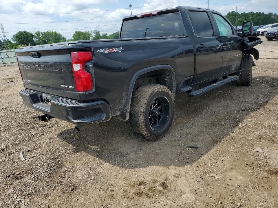 2022 CHEVROLET SILVERADO K2500 CUSTOM 3