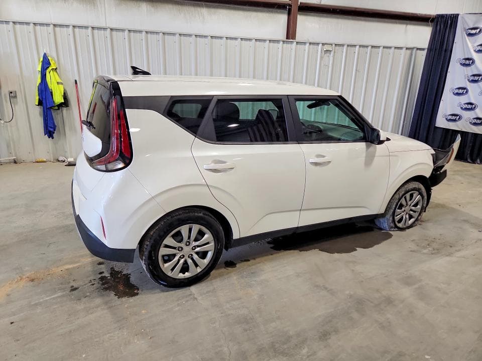 2023 KIA SOUL LX 3
