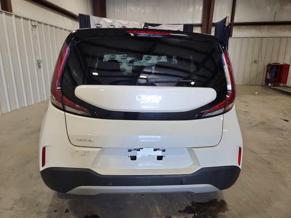 2023 KIA SOUL LX 6