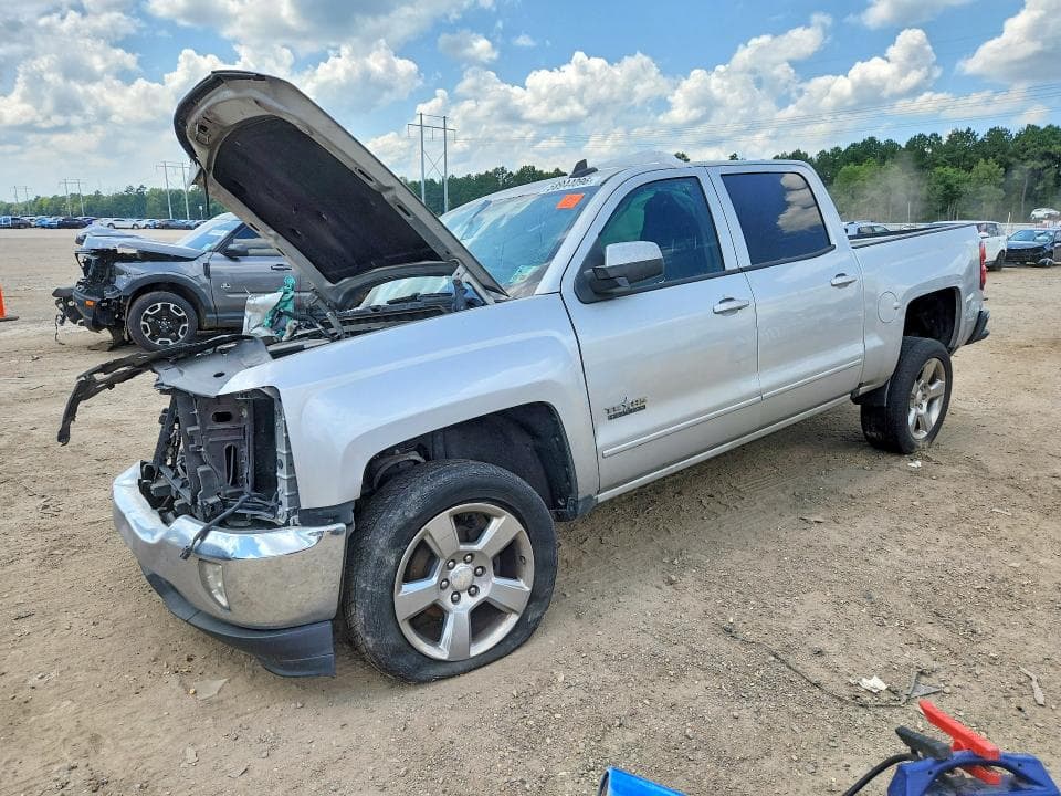 2018 CHEVROLET SILVERADO C1500 LT - 1