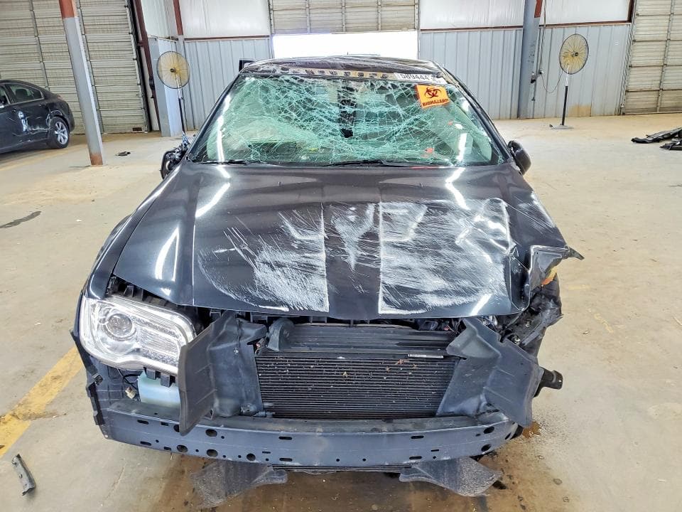 2016 CHRYSLER 300 LIMITED 5