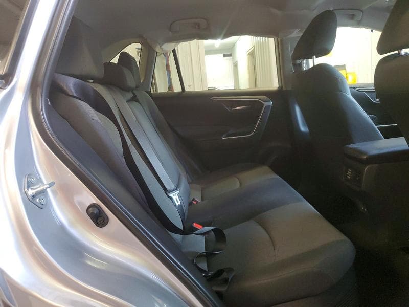 2025 TOYOTA RAV4 HYBRID XLE 11