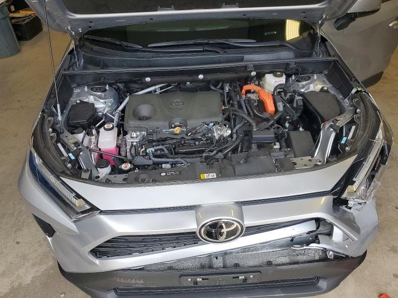 2025 TOYOTA RAV4 HYBRID XLE 12