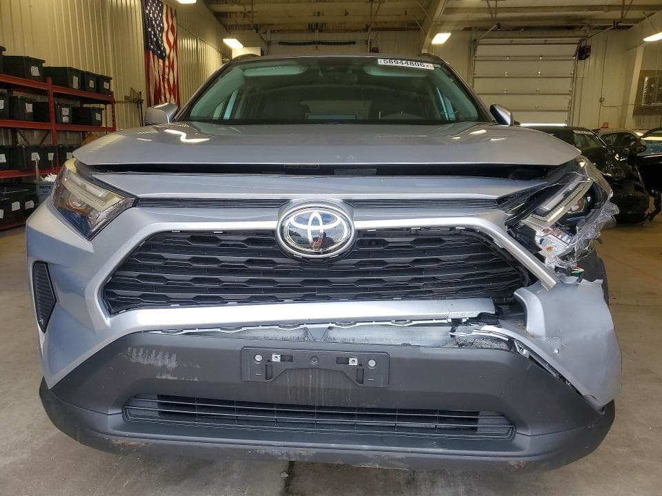 2025 TOYOTA RAV4 HYBRID XLE 5