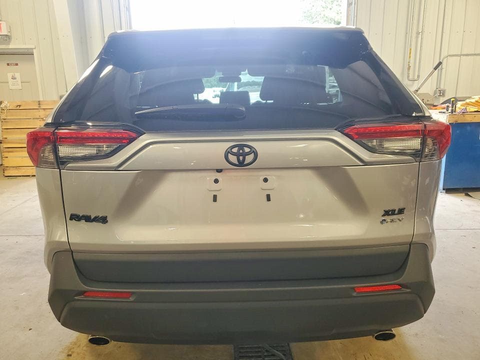 2025 TOYOTA RAV4 HYBRID XLE 6