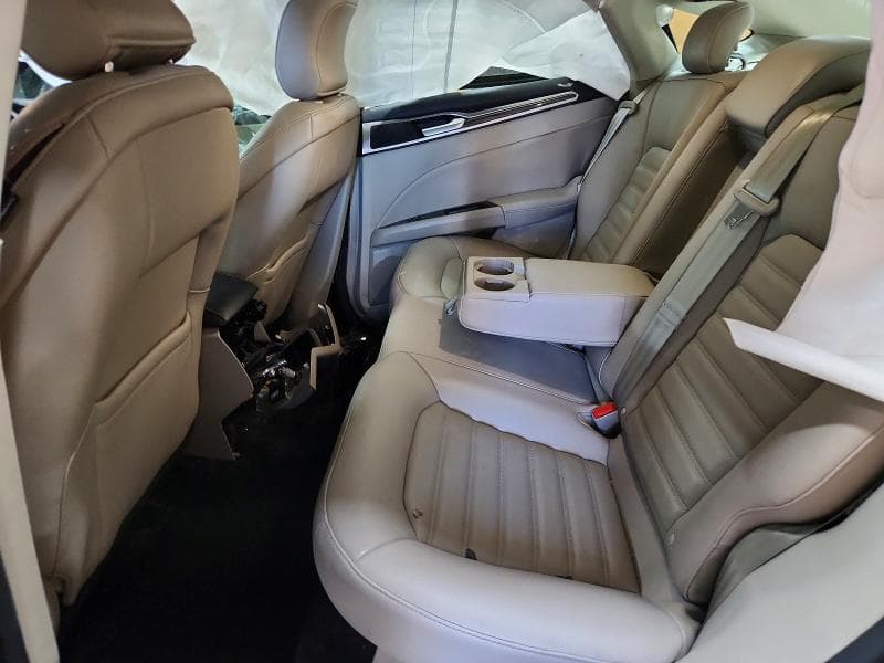 2017 FORD FUSION SE 10