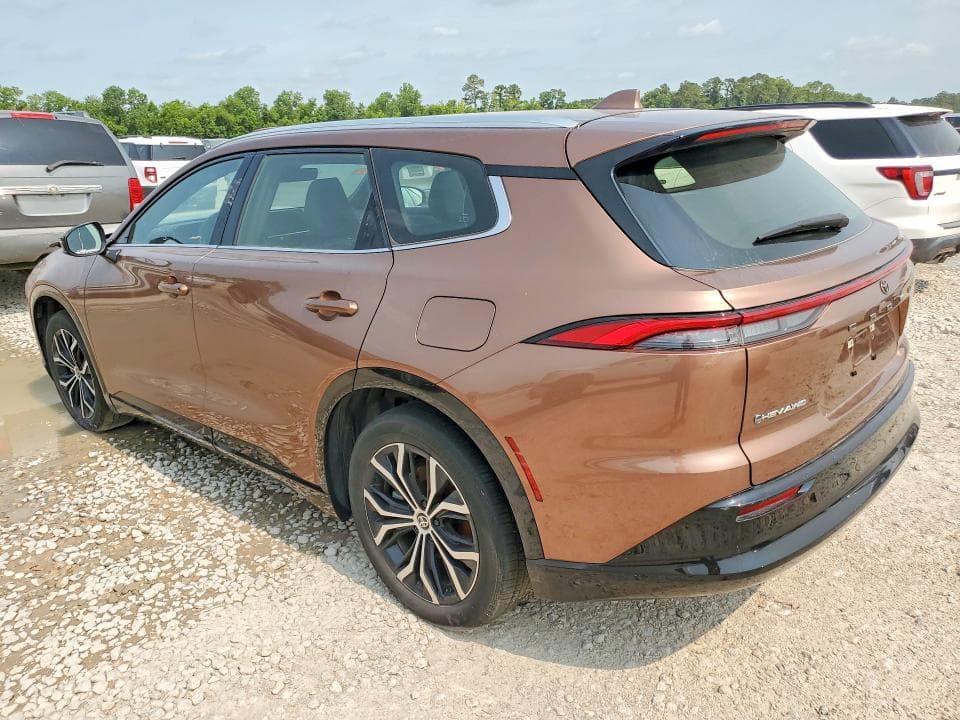 2025 TOYOTA CROWN SIGNIA XLE XLE 2