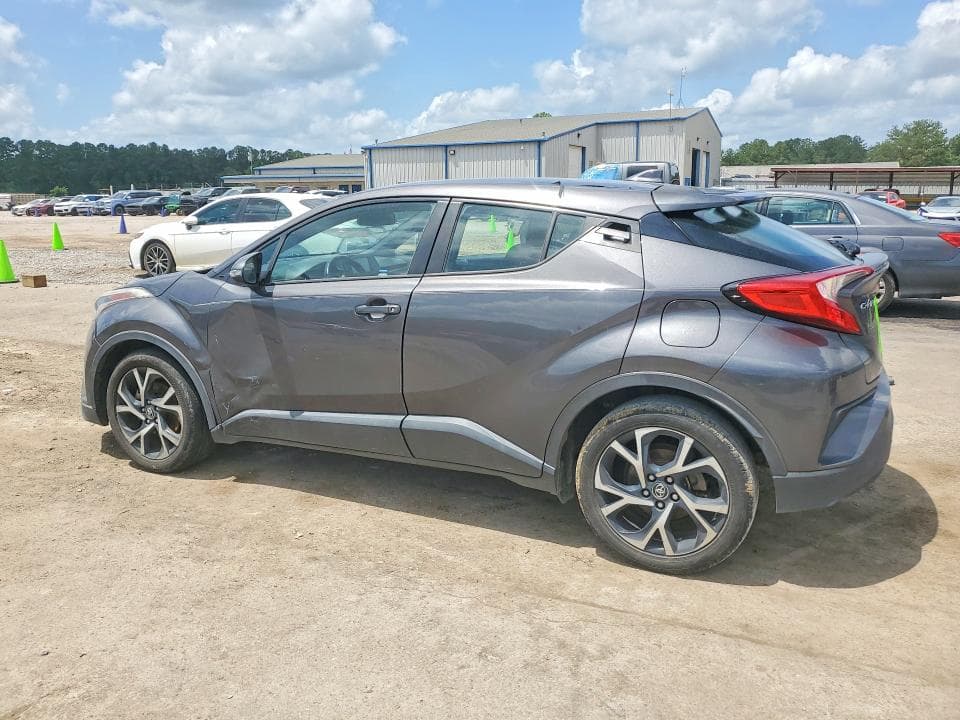 2018 TOYOTA C-HR XLE PREMIUM 2