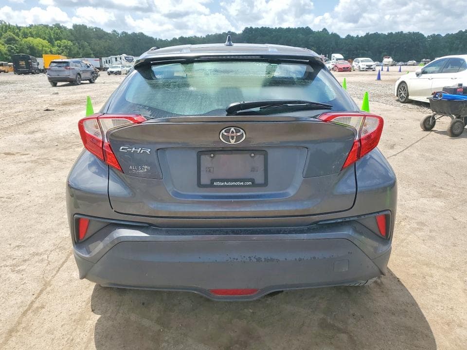 2018 TOYOTA C-HR XLE PREMIUM 6