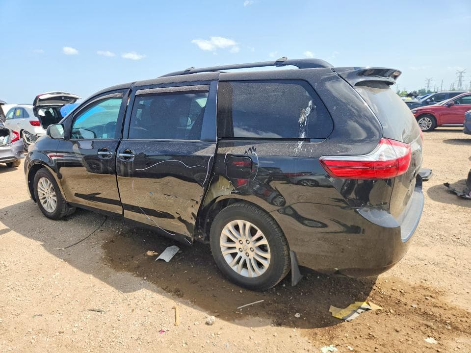 2017 TOYOTA SIENNA XLE 8-PASSENGER 2