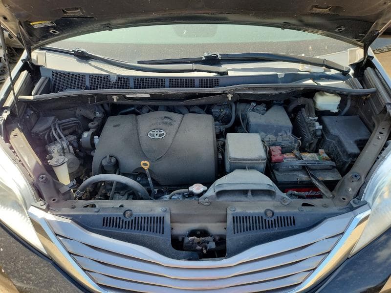 2017 TOYOTA SIENNA XLE 8-PASSENGER 12