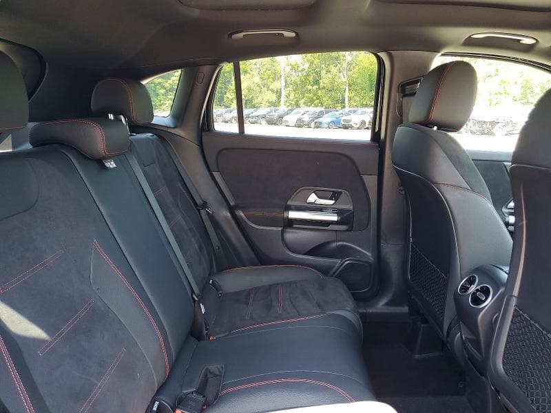 2025 MERCEDES-BENZ GLA 250 4MATIC 11