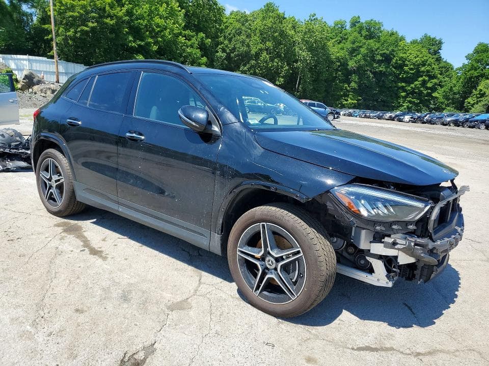 2025 MERCEDES-BENZ GLA 250 4MATIC 4