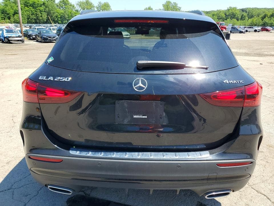 2025 MERCEDES-BENZ GLA 250 4MATIC 6