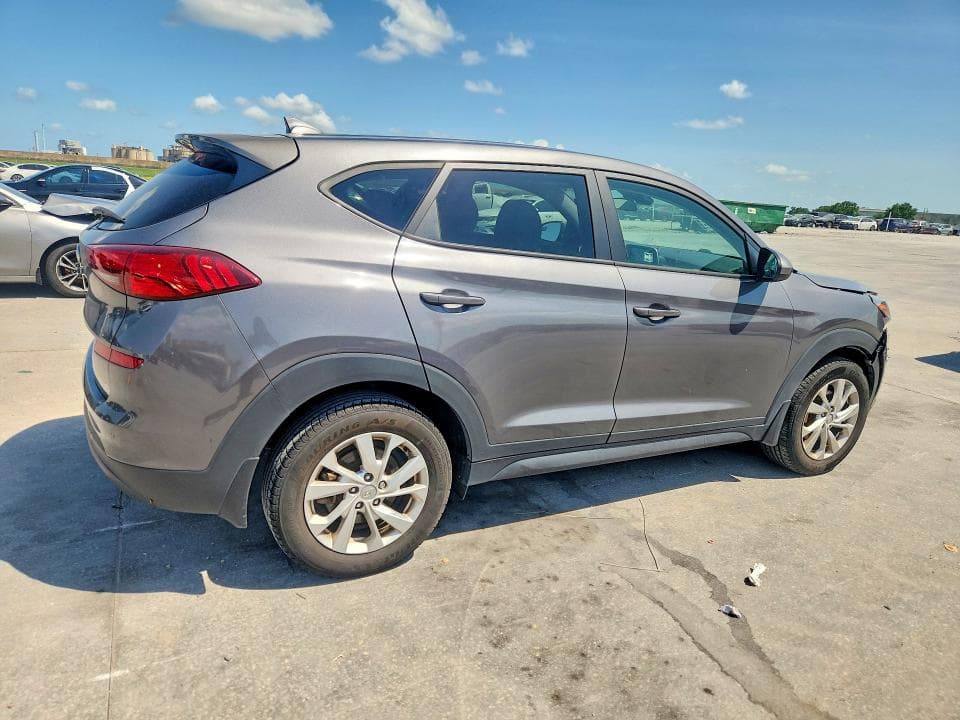 2021 HYUNDAI TUCSON SE 3