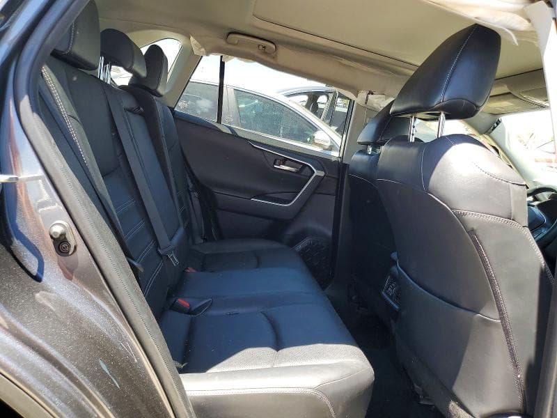 2021 TOYOTA RAV4 LIMITED 11