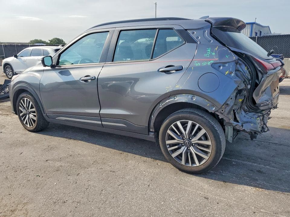 2024 NISSAN KICKS SR 2