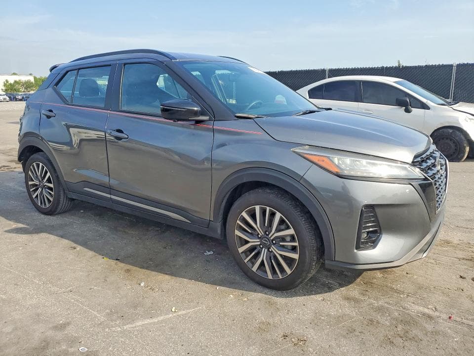 2024 NISSAN KICKS SR 4