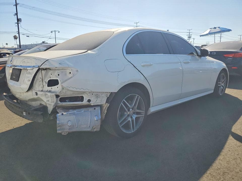 2018 MERCEDES-BENZ E 300 3