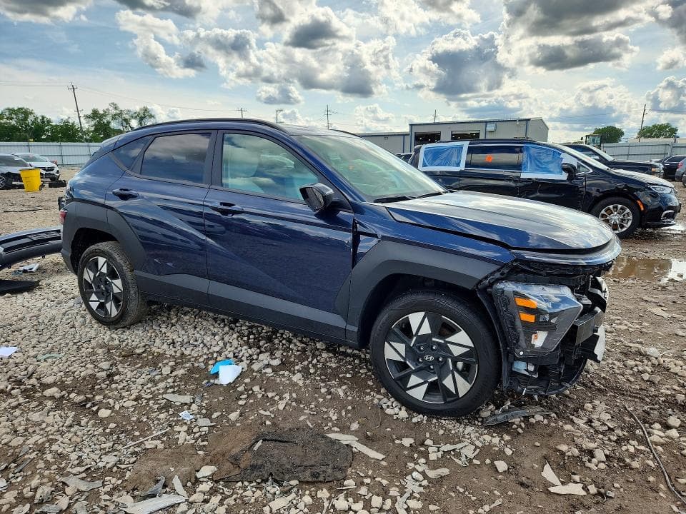 2024 HYUNDAI KONA SEL 4