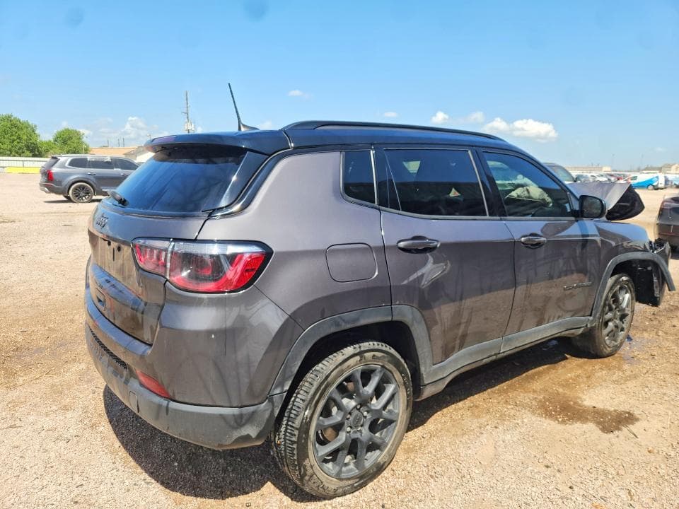 2024 JEEP COMPASS LATITUDE 3