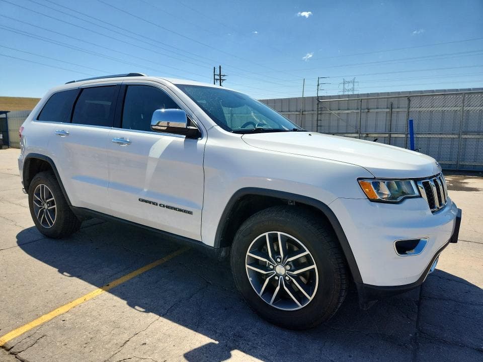 2017 JEEP GRAND CHEROKEE LIMITED 4