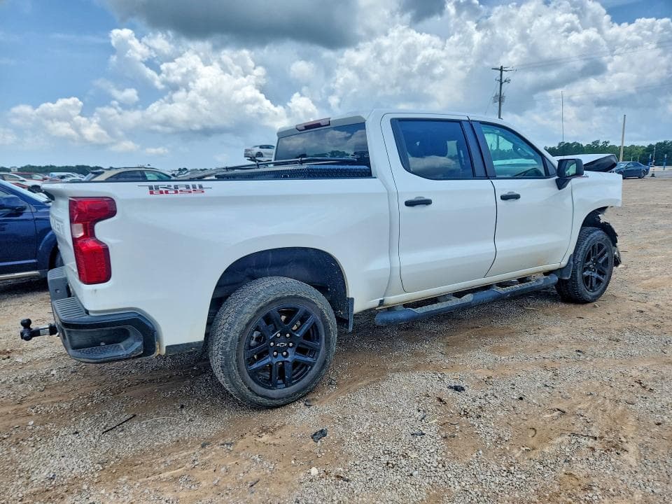 2026 CHEVROLET SILVERADO K1500 TRAIL BOSS CUSTOM 3