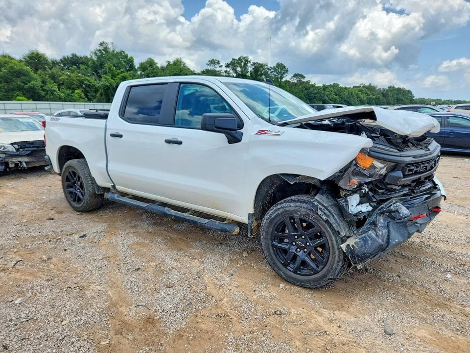 2026 CHEVROLET SILVERADO K1500 TRAIL BOSS CUSTOM 4