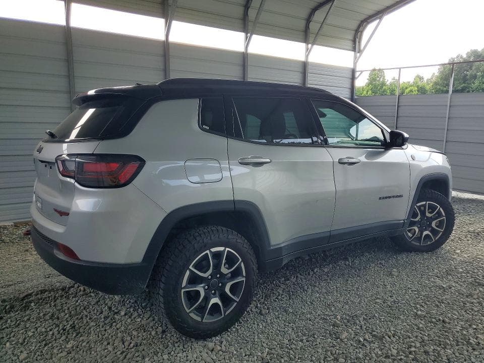 2025 JEEP COMPASS TRAILHAWK 3