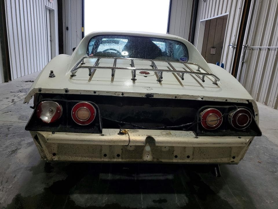 1976 CHEVROLET CORVETTE 6