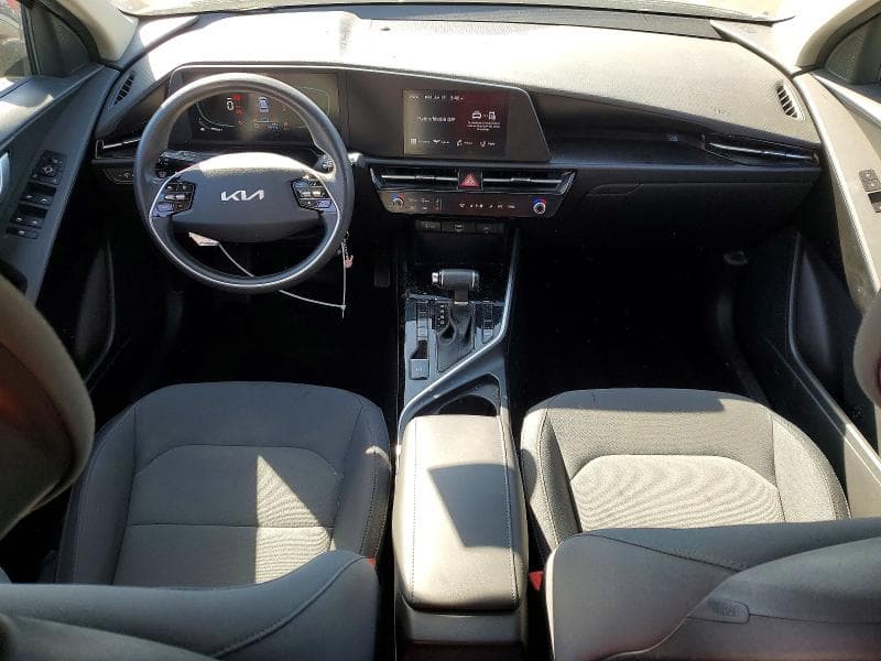 2024 KIA NIRO LX 8