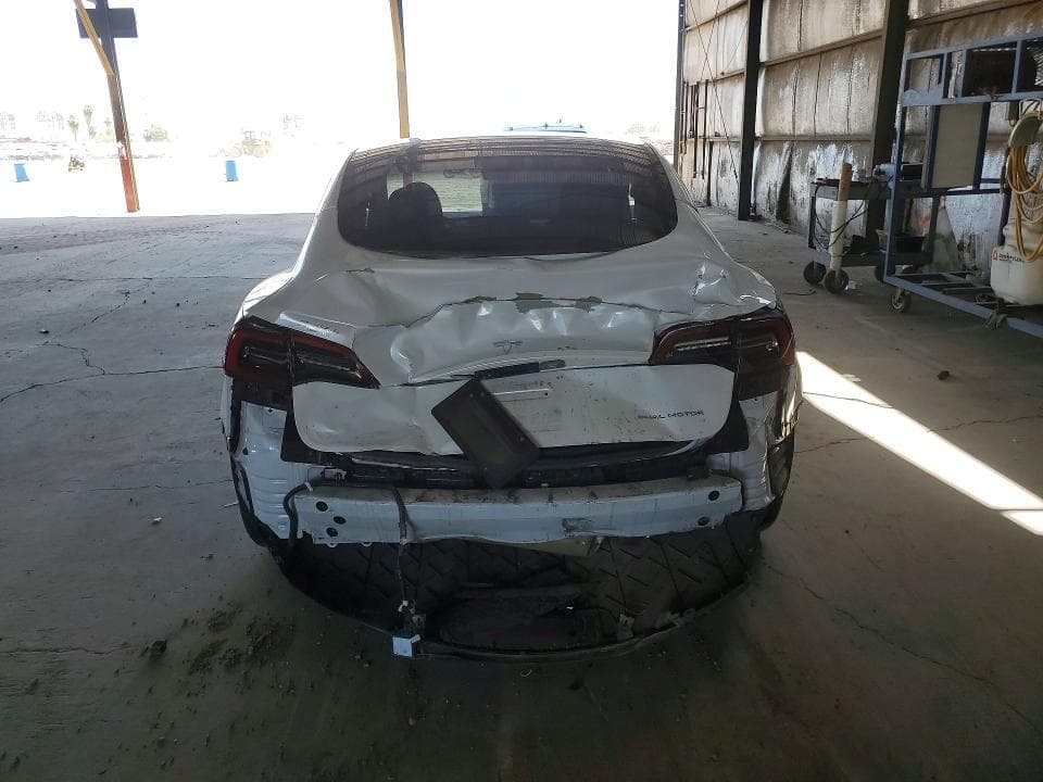 2023 TESLA MODEL 3 6