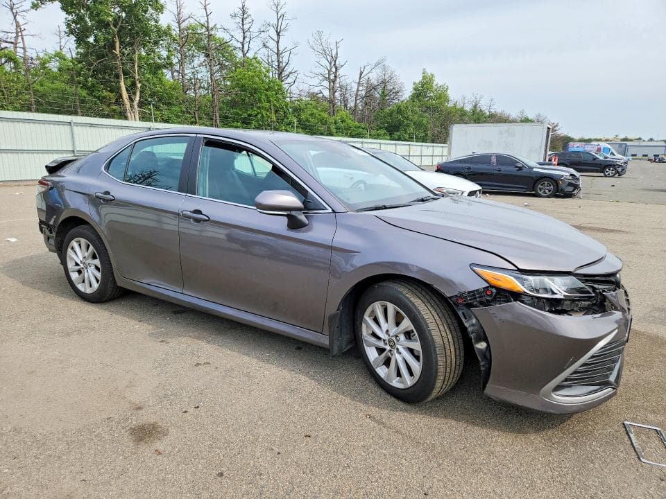 2023 TOYOTA CAMRY LE 4