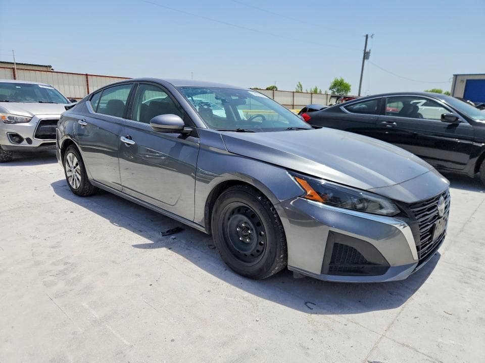 2023 NISSAN ALTIMA S 4