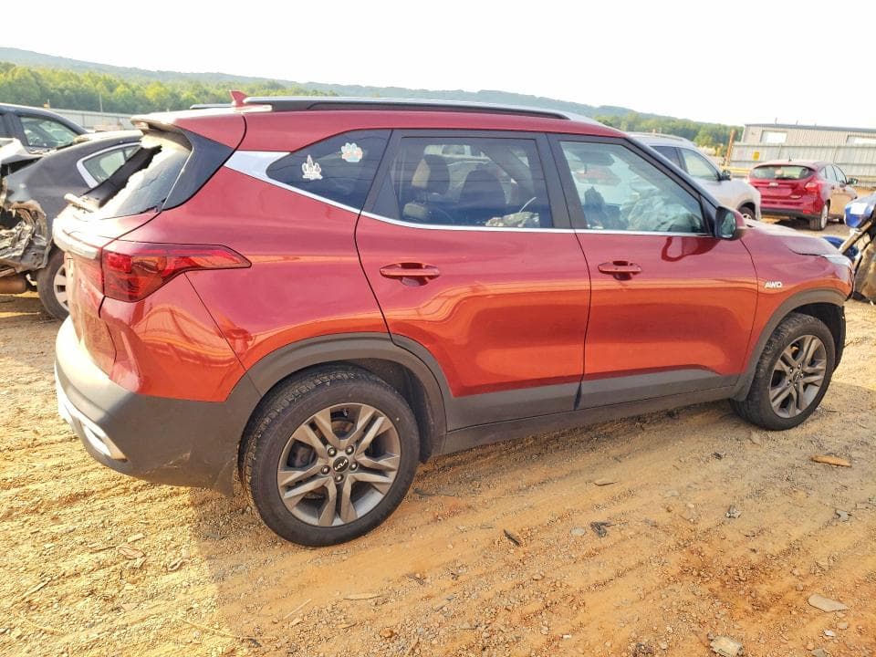 2022 KIA SELTOS S 3
