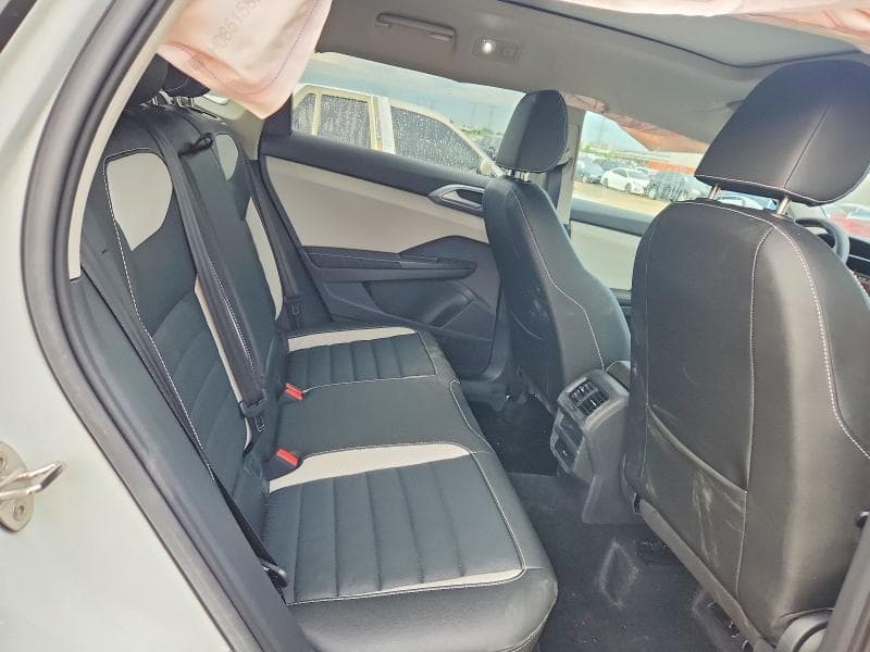 2025 VOLKSWAGEN TAOS SEL SEL 10