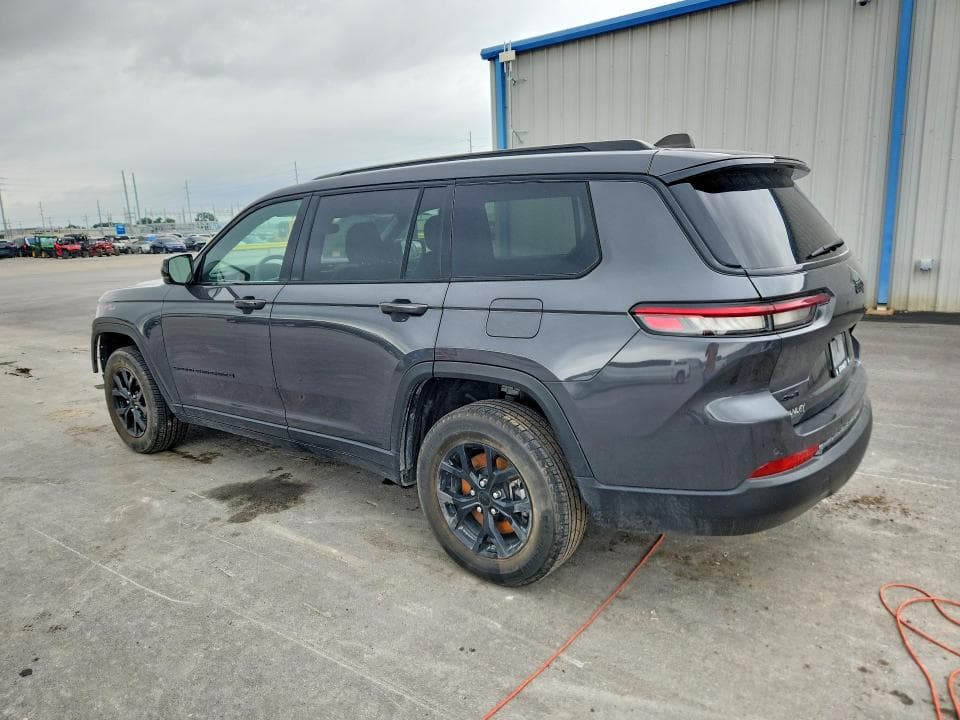 2024 JEEP GRAND CHEROKEE L LAREDO 2