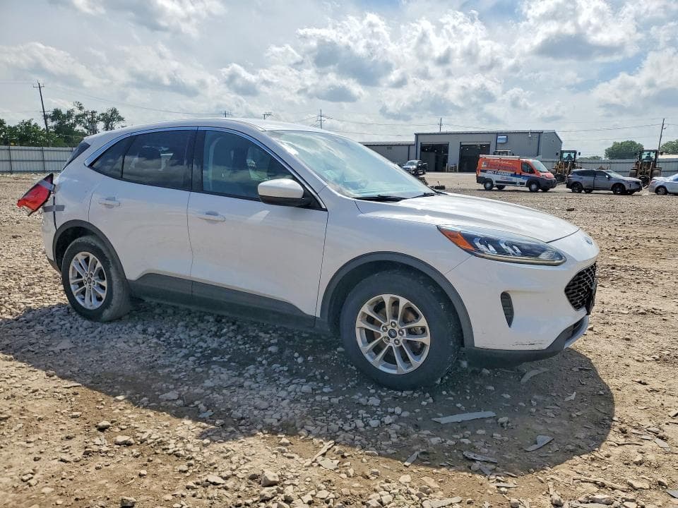 2020 FORD ESCAPE SE 4