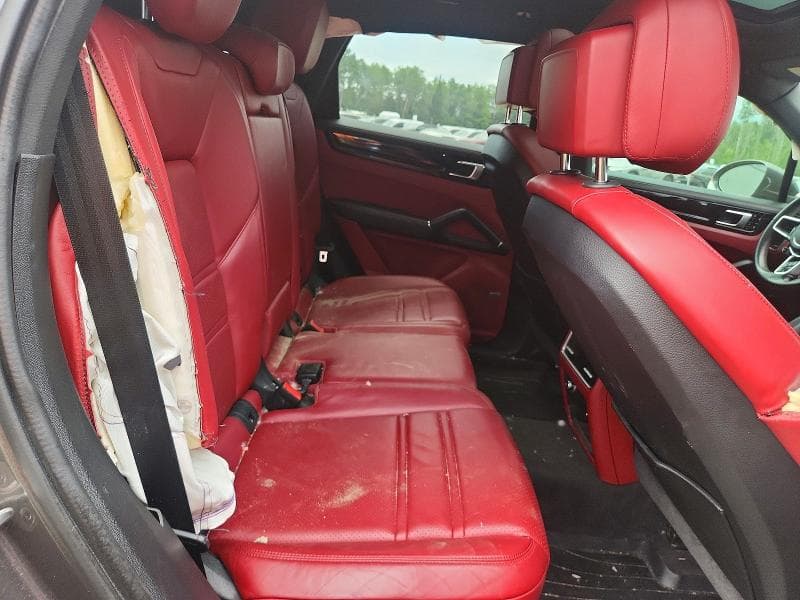 2020 PORSCHE CAYENNE 11