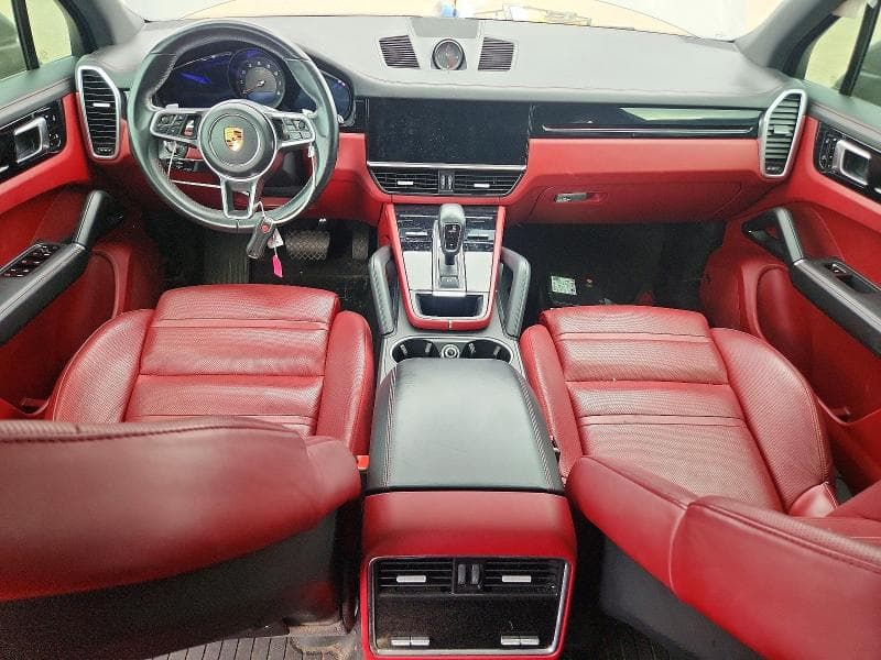2020 PORSCHE CAYENNE 8