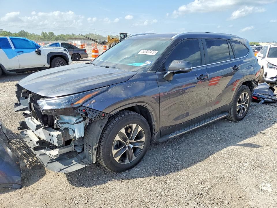 2024 TOYOTA HIGHLANDER XLE - 1
