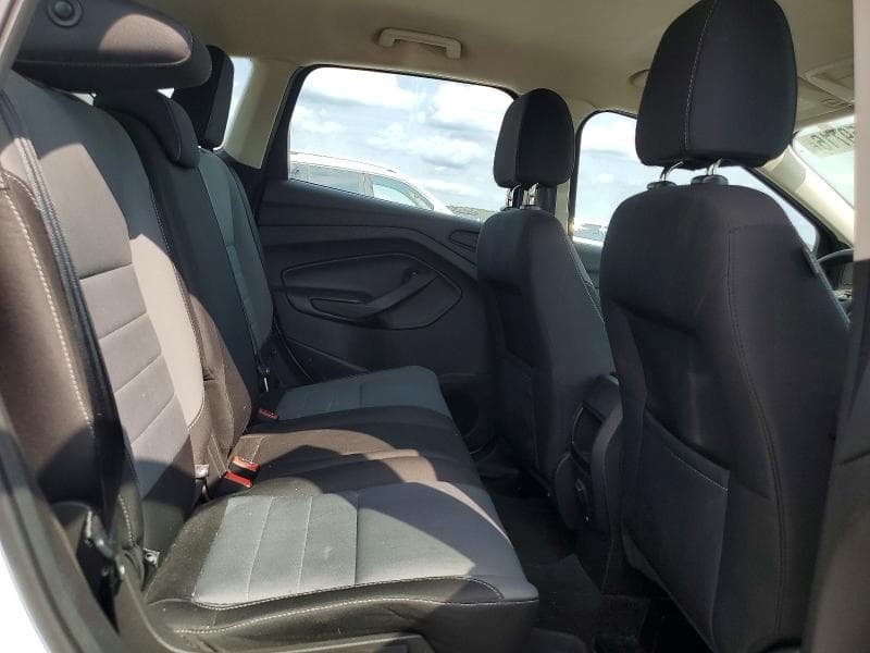 2017 FORD ESCAPE S 11
