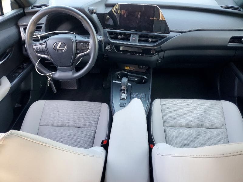 2025 LEXUS UX 300H PREMIUM 8