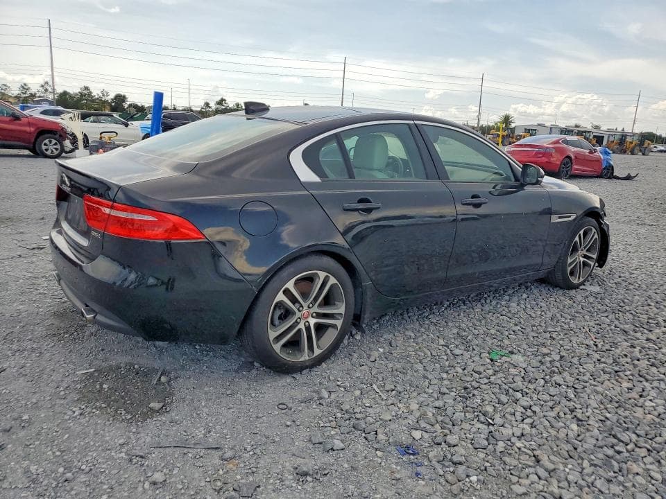 2018 JAGUAR XE PREMIUM PREMIUM 3