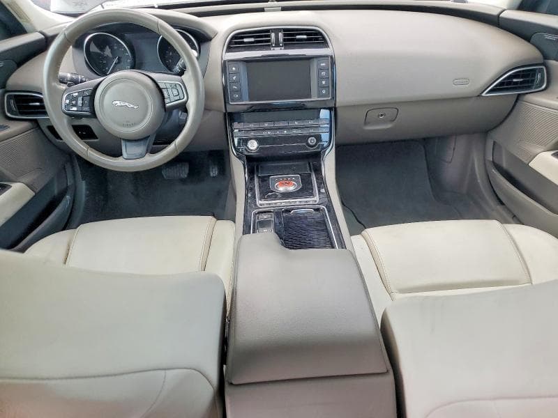 2018 JAGUAR XE PREMIUM PREMIUM 8
